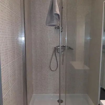 Salle de bains dans l'établissement Coup de foudre sur Erdre