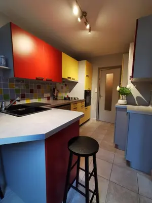 Cuisine ou kitchenette dans l'établissement Nantes RENAUDIERE - Proche Parc Expo Stade Beaujoire - Wifi - Parking - Tramway bus