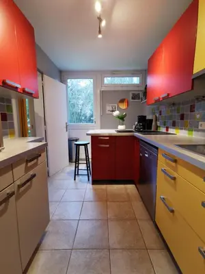 Cuisine ou kitchenette dans l'établissement Nantes RENAUDIERE - Proche Parc Expo Stade Beaujoire - Wifi - Parking - Tramway bus