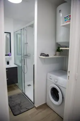Salle de bains dans l'établissement Studio chic Nantes, calme assuré
