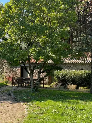 Jardin de l'établissement Château Doré les Tours - Appartement Loup - Proche Puy du Fou