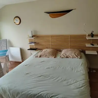 2 pas de la mer