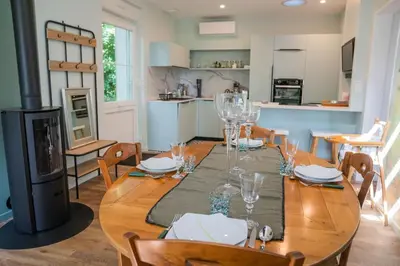 Cuisine ou kitchenette dans l'établissement Le Haras du Parc - T3 Unique & Bucolic