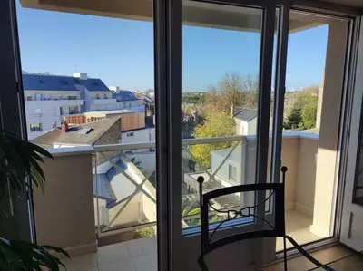 Balcon ou terrasse dans l'établissement Grand T2 lumineux avec parking