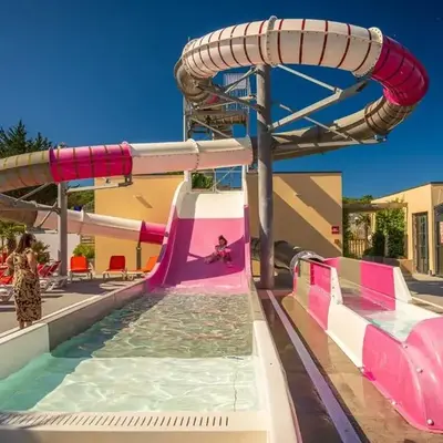 ZEcamping 4 1km plage piscine couverte chiens acceptés club enfant