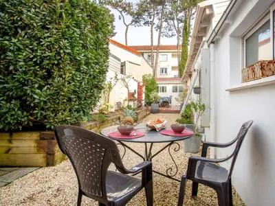 Jardin de l'établissement Holiday Home Norecic-1 by Interhome