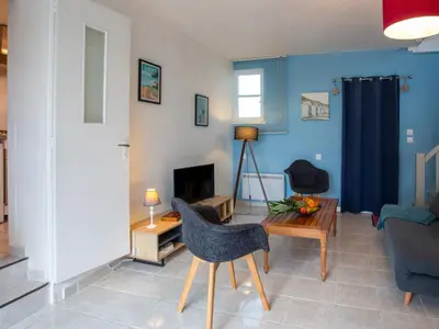Télévision ou salle de divertissement dans l'établissement Holiday Home Le Plan d'Eau-1 by Interhome