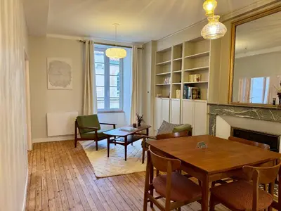 Coin salon dans l'établissement Le Napoleon - T3 Luxueux