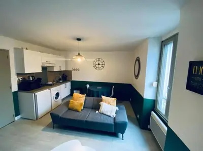 Cuisine ou kitchenette dans l'établissement Joli Duplex - centre ville - Verde
