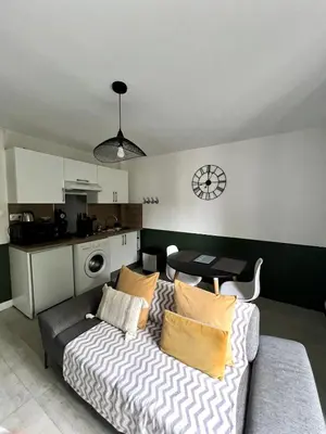 Cuisine ou kitchenette dans l'établissement Joli Duplex - centre ville - Verde