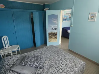 Un ou plusieurs lits dans un hébergement de l'établissement Fromentine - Appartement RDC 33m² avec jardin, animaux admis, parking - FR-1-540-303