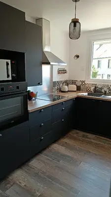 Cuisine ou kitchenette dans l'établissement Charmant appartement proche Thales