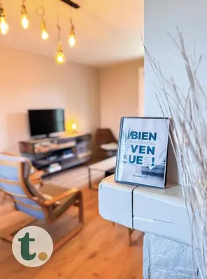 Télévision ou salle de divertissement dans l'établissement Tranquiloue - Grande maison spacieuse - PuyduFou