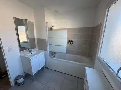 Salle de bains dans l'établissement Casa Nomana 4 chambres