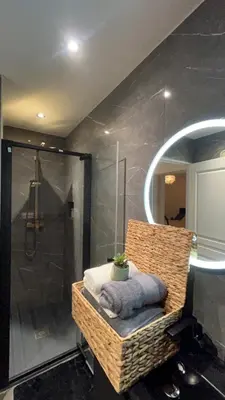 Salle de bains dans l'établissement Maison cozy proche centre ville