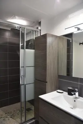 Salle de bains dans l'établissement Chez Denis et Isabelle