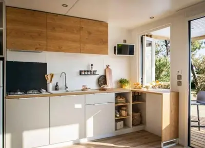 Cuisine ou kitchenette dans l'établissement ZEcamping animations espace aquatique piscine couverte et restaurant
