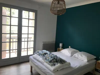 Un ou plusieurs lits dans un hébergement de l'établissement Maison de famille de 150 m2 à 15 minutes de la mer