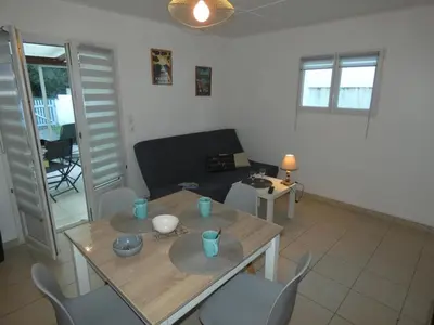 Coin salon dans l'établissement Maison de vacances à Fromentine - 35m², Animaux admis, 4 personnes - FR-1-540-309