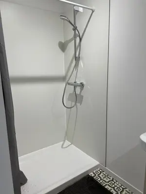 Salle de bains dans l'établissement Chez Marie et Dany