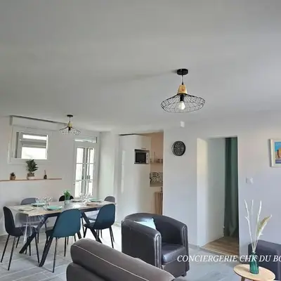 Le Relais 19 centre bourg T4 100m2 - 4min à Puy duFou