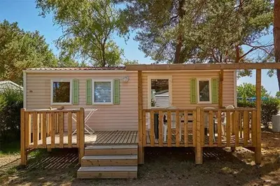Bâtiment de le camping