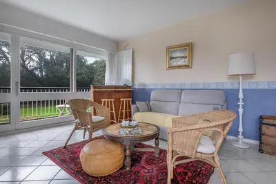 Coin salon dans l'établissement Appartement dans résidence calme pour 4