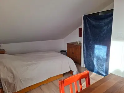 Un ou plusieurs lits dans un hébergement de l'établissement St Marc proche plage, 2 chambres