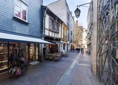 Quartier de l'appartement ou autre quartier proche