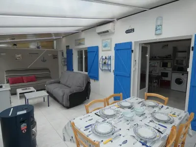 Coin salon dans l'établissement Maison à Fromentine, 60m², 5 personnes - FR-1-540-313