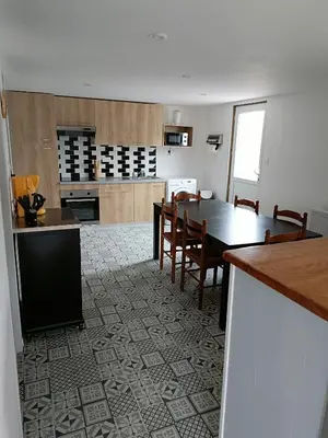 Cuisine ou kitchenette dans l'établissement La détente