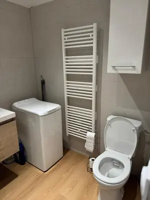 Salle de bains dans l'établissement Appartement RDC vu sur jardin appart C