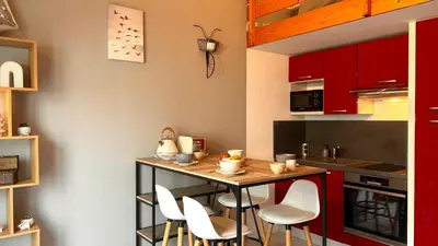 Cuisine ou kitchenette dans l'établissement L'Atlantide Maison & Spa - Accès direct à la plage