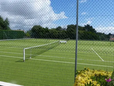 Tennis ou squash au sein de la maison de vacances ou à proximité