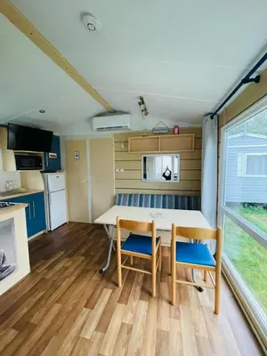 Cuisine ou kitchenette dans l'établissement Loggia Confort Clim 2ch 5per Puy du Fou
