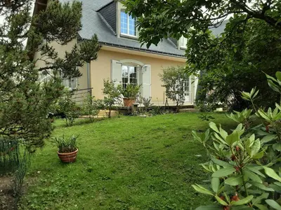 Jardin de l'établissement L'Ecureuil Gourmand, chambre d'hôtes en Anjou Bleu