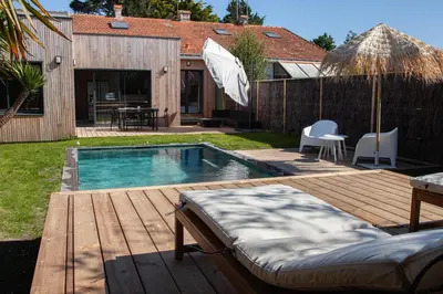 Piscine de l'établissement Villa avec piscine, Sainte Marguerite ou située à proximité