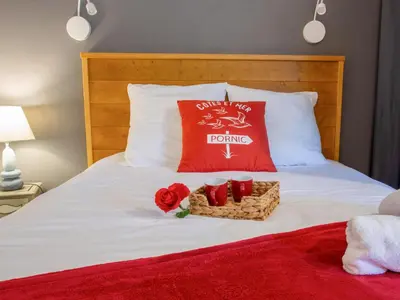 Un ou plusieurs lits dans un hébergement de l'établissement Apartment La Falaise by Interhome
