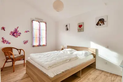 Un ou plusieurs lits dans un hébergement de l'établissement Maison moderne à 80m de la plage - 6 personnes