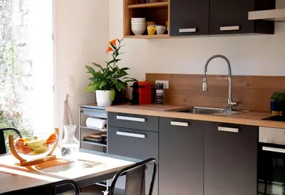Cuisine ou kitchenette dans l'établissement Loire Escale