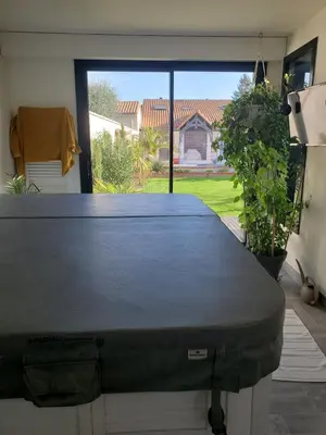 Tennis de table au sein de l'établissement Maison 4 chambres piscine et jacuzzi ou à proximité