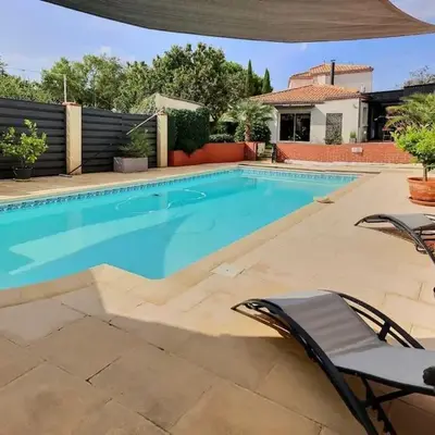 Maison 4 chambres piscine et jacuzzi