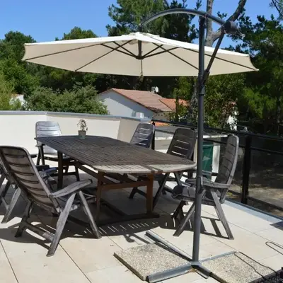 Maison Familiale Chaleureuse à Deux Pas de la Plage