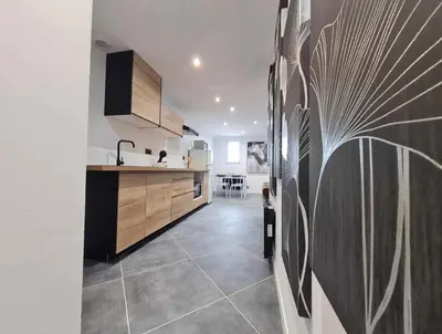 Cuisine ou kitchenette dans l'établissement Les Voiles Blanches, T3 neuf de 53 m2