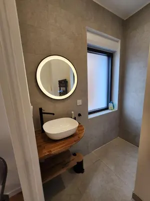 Salle de bains dans l'établissement L'Inattendu