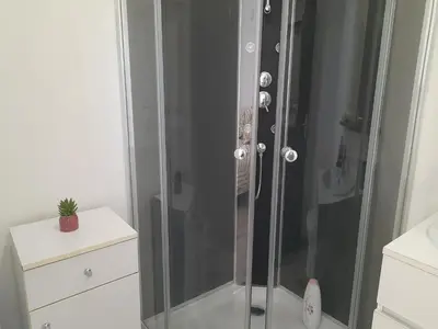 Salle de bains dans l'établissement Au Citron Vert en hyper centre ville