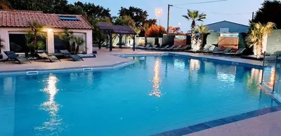 Piscine de l'établissement Mobile home ou située à proximité