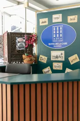 Certificat, récompense, panneau ou autre document affiché dans l'établissement Hôtel De La Gare Nantes Station Hotel Nantes