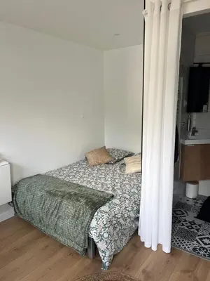 Un ou plusieurs lits dans un hébergement de l'établissement Chambre indépendante - Les halbrans