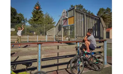 Clients de l'établissement Mobil Home climatisé, 2 ch, 5 pers, Wifi 30 mn du grand parc d'attraction Puy duFou